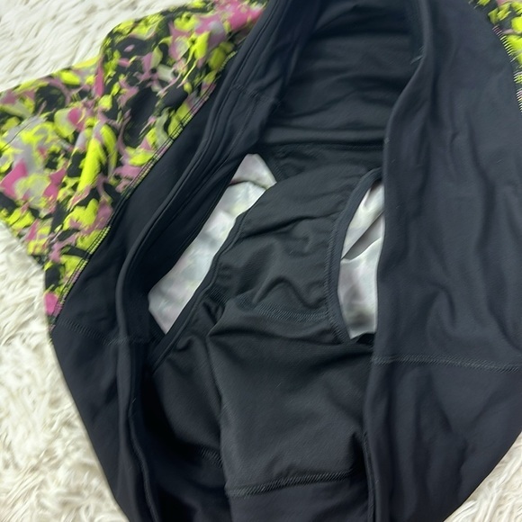 Lululemon Speed Up High-Rise Lined Short 2.5" Inflected Highlight Yellow Multi - Picture 3 of 5